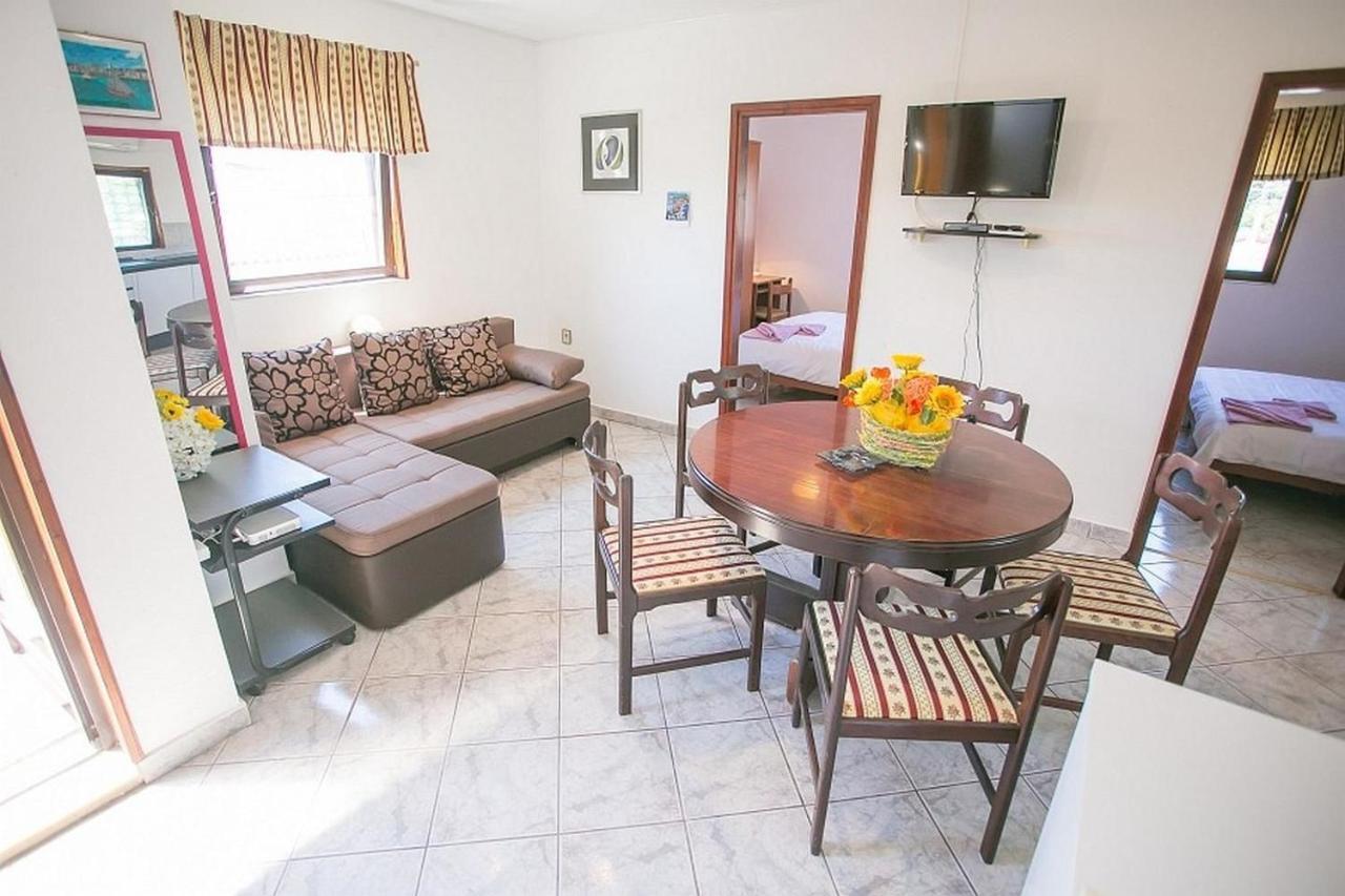 Apartments Materada Пореч Екстериор снимка